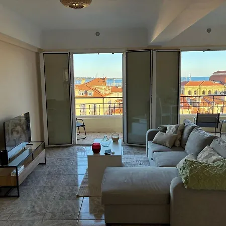 Sea View - Stylish Apartamento